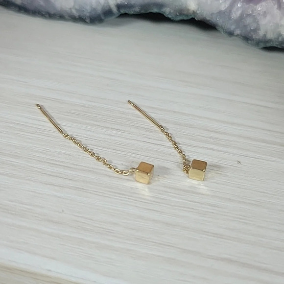 Dainty Cube Short Length Threaders, choice of color - Picture 2 of 6